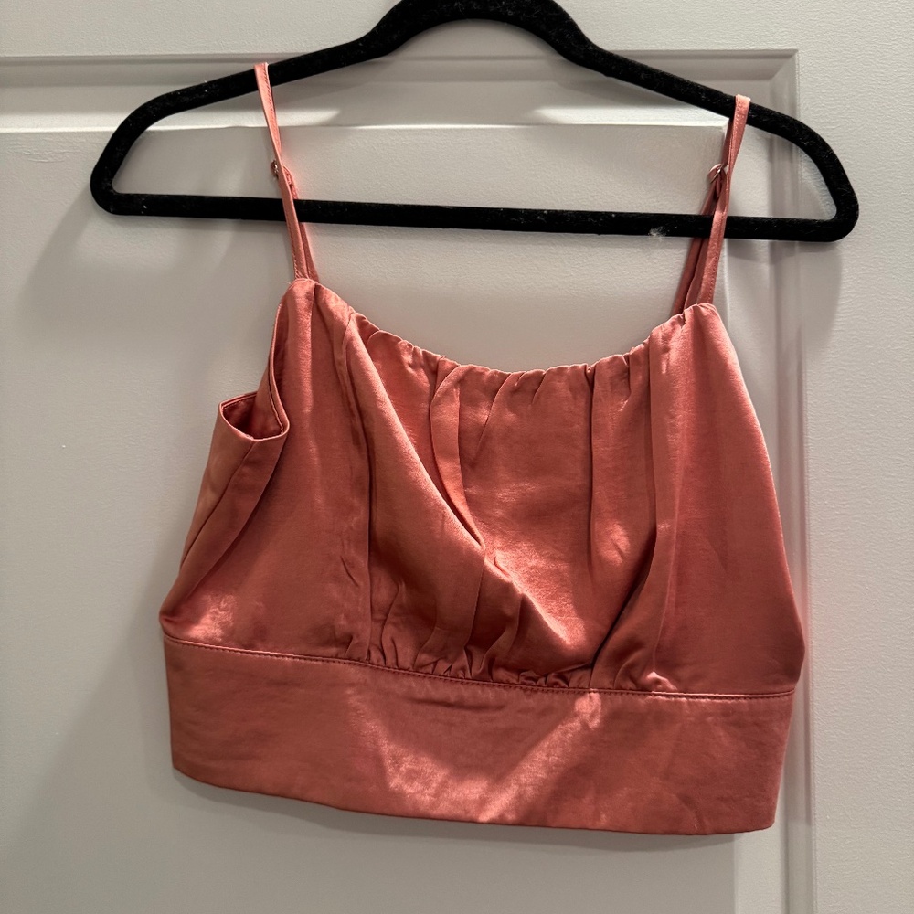 NWT Lulus satin crop top